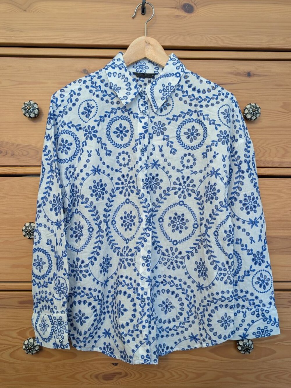 NWT Zara Women Embroidered Eyelet Shirt - M